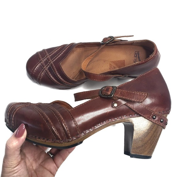 Dansko Reeny Buckle Heeled Clog 41 10.5 11 Brown Leather Rio Collection